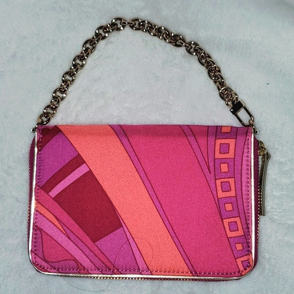 Ann Taylor Organizing Wallet on Chain